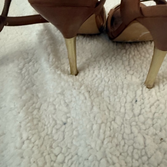 Elizabeth and James gold and tan strap heel - Picture 6 of 9
